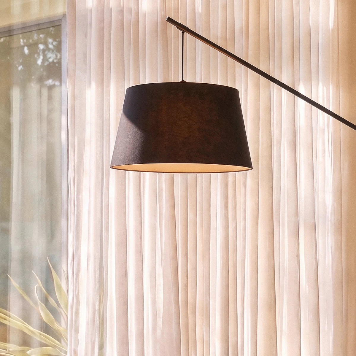 Gamela Floor Lamp - Lumendat