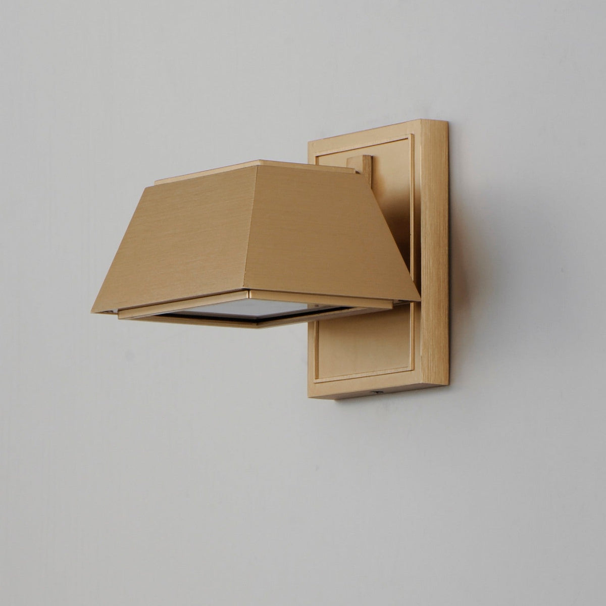 LED Outdoor Wall Sconce from the Mansard collection - Lumendat