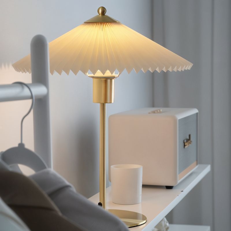 Plisse Table Lamp - Lumendat
