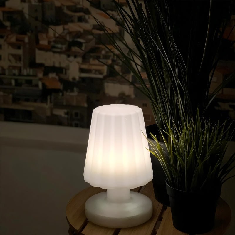 Raveza Table Lamp - Lumendat