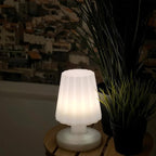 Raveza Table Lamp - Lumendat